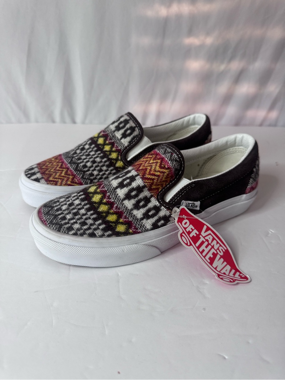 Vans Slip-On Shoes in Black, White, Pink, Yellow W6 or M4.5 or Kids unisex